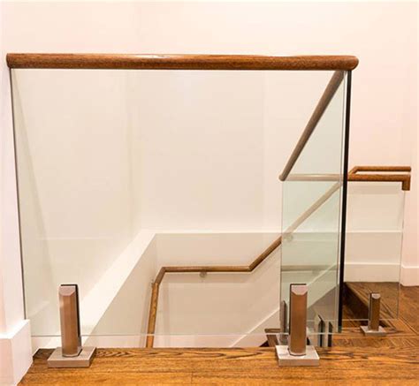 Foshan Factory Price Stainless Steel Spigot Glass Balustrade