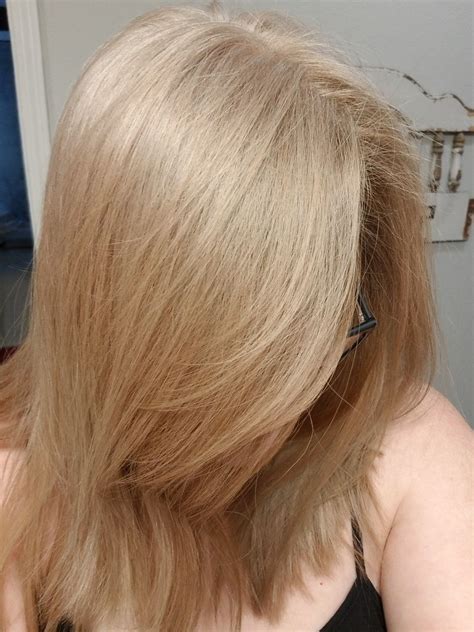 Ion Mb Mb Mushroom Blonde Blonde Hair Color Bun Hairstyles Hair