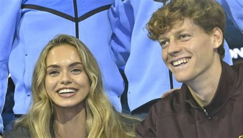 sinner  la fidanzata laila hasanovic il bacio che  ce  lanello