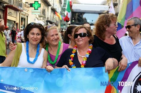 Gay Pride A Napoli I Colori V Graniero Napolitoday