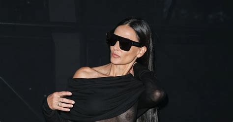 Demi Moore Shows Off Hot Bikini Body At