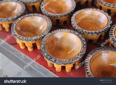 2 Traditional Samoan Kava Bowls Display Images Stock Photos And Vectors