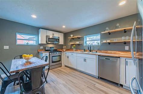 218 N Water St West Newton Pa 15089 Mls 1472400 Redfin