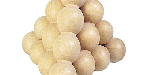 Магическа пирамида от топчета Goki - Kidos.bg