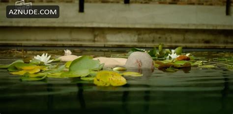 SIRI NASE Nude AZNude