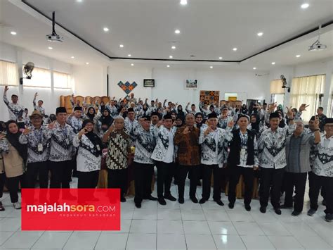 Kata Sekda Kota Cimahi Dikdik Saat Konferensi Kerja Pgri Kota Ke Iv