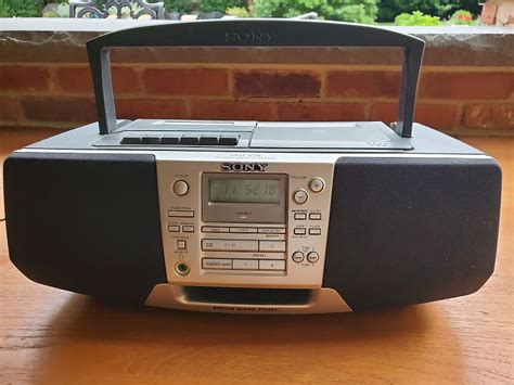 Sony Cfd S28 Cd Radio Cassette Boombox Early 2000s Dark Reverb