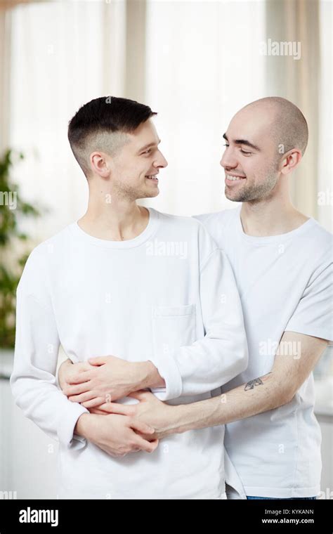 Embrace Gay Love Hi Res Stock Photography And Images Alamy