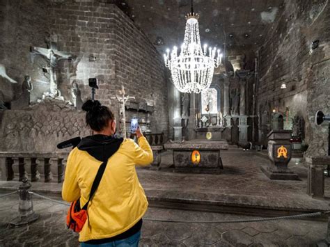 Kopalnia Soli w Wieliczce niesamowite miejsce pod ziemią