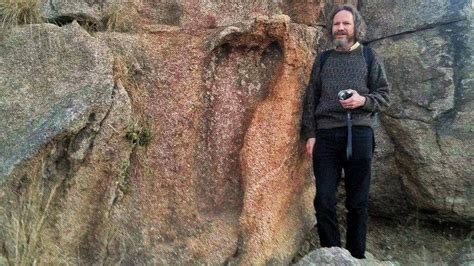 South Africa’s Hidden Giant: 200-Million-Year-Old Footprint Discovered ...