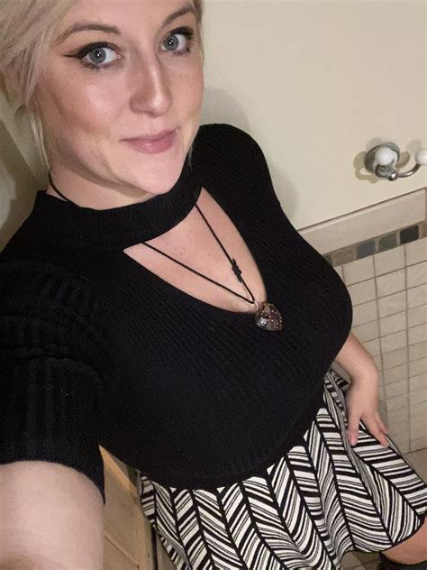 Good Morning Am I Looking Like A Milf Today Nudes Milf NUDE PICS ORG