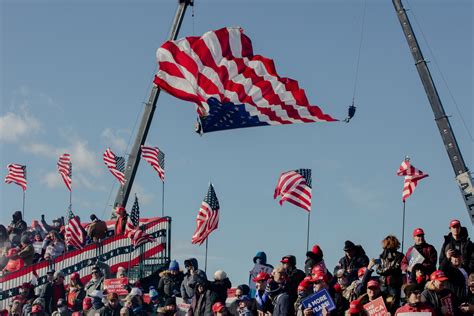 Pictures show the final days of a U.S. election like no other