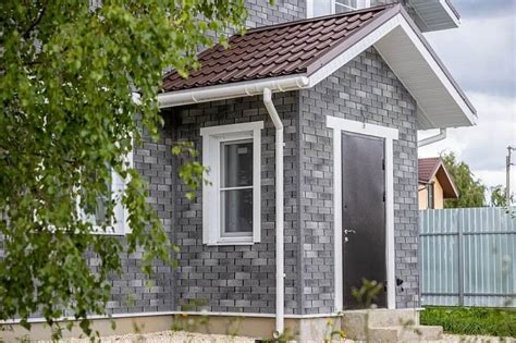 Облицовка фасада дома панелями под кирпич: обзор материалов, как ...