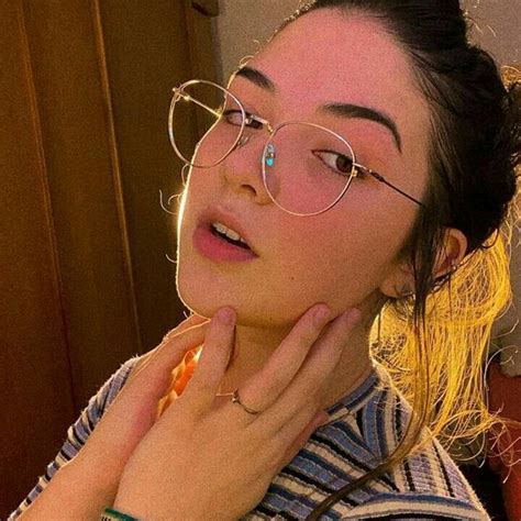 Hot Sexy Giana Mello Bikini Pics