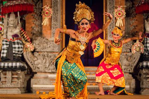 La Danse Du Legong Bali Circuits