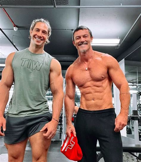 Luke Evans Body Luke Evans Bares Hot Body In Tiny Speedo On Vacation