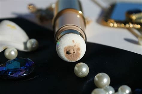 Estee Lauder Nude Cushion Stick