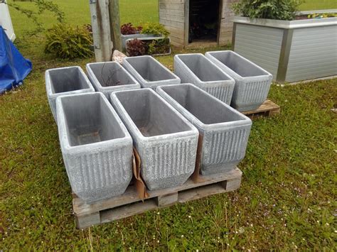 Blumentrog Beton in 9173 Sankt Margareten im Rosental für 350,00 € zum ...