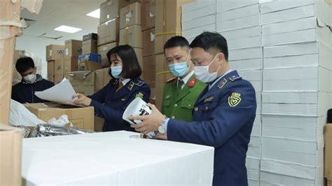 Ph Kho H Ng L U Trong Bi T Th T Ng C A Hot Girl Livestream Ch T H Ng Ng N N M I Phi N