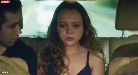 Naked Shira Haas In Broken Mirrors