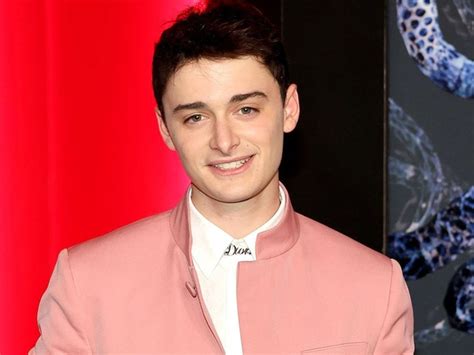 Aktor Stranger Things Noah Schnapp Akui Sebagai Gay