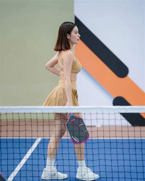 V Hotgirl Ch I Pickleball Ti Ng Ng Y K Nh Ng Kim S N V O Cu C N I C U S C Hot Trend