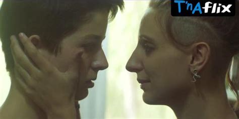 Mariana Di Girolamo Lesbian Scene In La Jauria Tnaflix