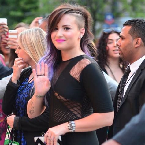 Demi Lovato S Nude Photos Leak Online After Boyfriend S Twitter Is Hacked News