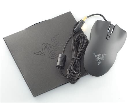 Razer Lachesis 5600 DPI Gaming Mouse Review - The Package & Closer ...