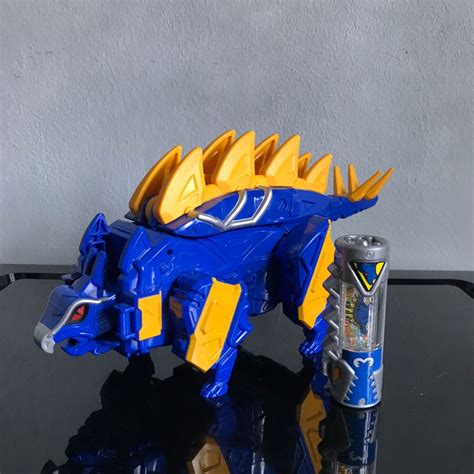 Power Rangers Dino Charge Kyoryuger Stego Zord Stegotchi Stegosaurus Dx