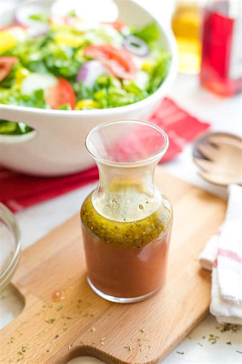 Easy Red Wine Vinaigrette Speedy Bold And Zesty In Just 3 Minutes