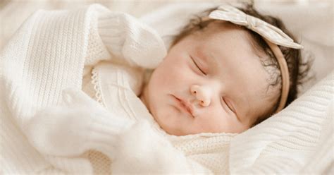 Baby Sleeper Gowns Find Comfort Urban Parenthood