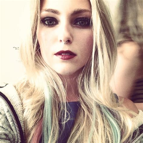 AnnaSophia Robb Nude And Sexy 24 Photos The Fappening