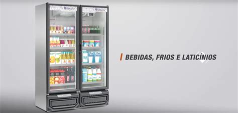 Expositor Vertical Refrigerado 3 Portas Gelopar GCVR 1450 1 95