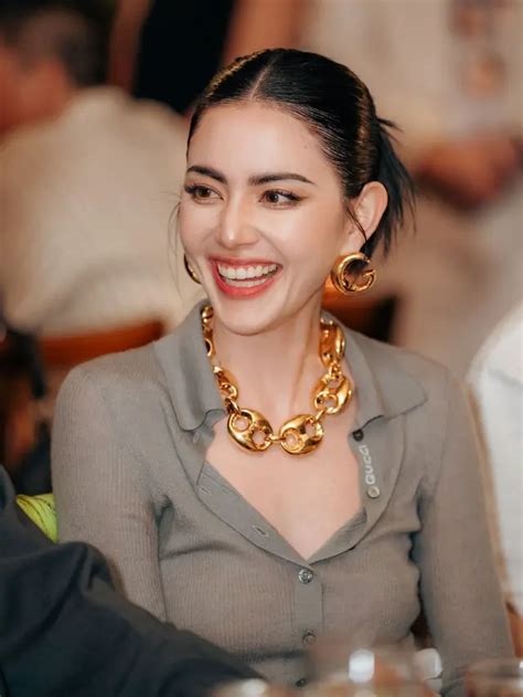 Potret Mario Maurer Dan Davika Hoorne Hadir Di Jakarta Untuk Film Kang Mak Hot Liputan