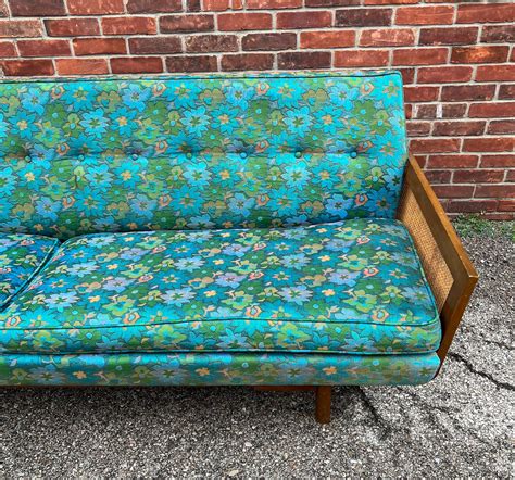 Incredible Vintage Floral Pattern Sofa Couch - Etsy