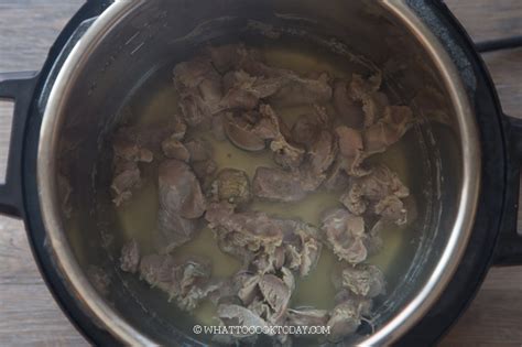 how long to pressure cook chicken gizzards