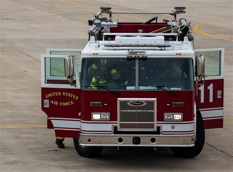 Dvids News 8th Ces Fire Fighters Execute Life Saving Training