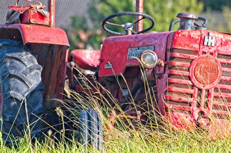 Tractor Old History - Free photo on Pixabay