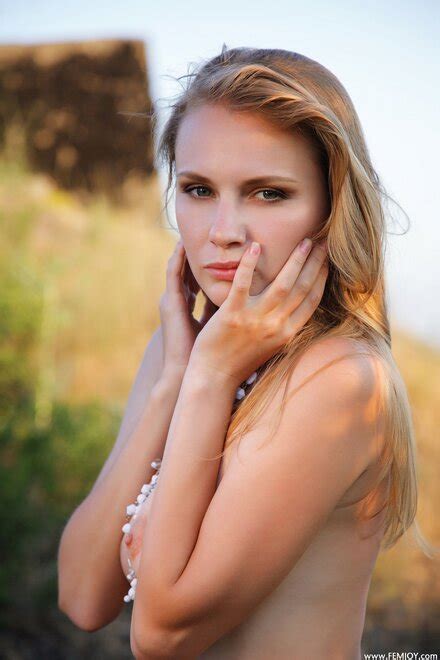 Lovely Teen Aurora Naked In The Field 0011femjoy 115813 011 Porn Pic