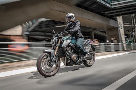 Linha Honda CB traz versão naked nova opção de cor UNIVERSO MOTOR
