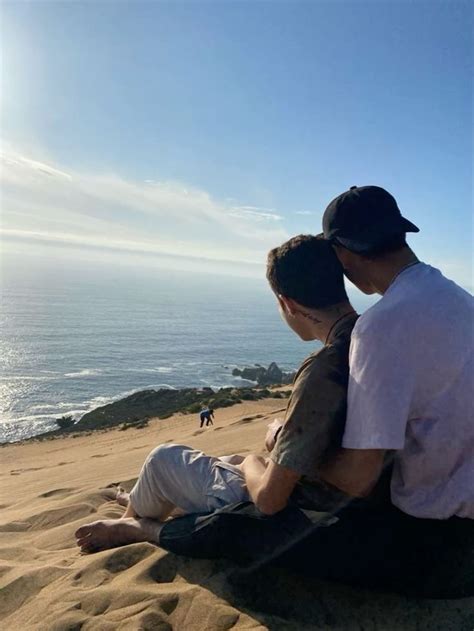 Pin by bbmakeuphouse on Ghim của bạn Gay aesthetic Gay relationship Cute gay couples