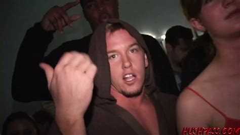 Free Eating Pussy Public Porn Videos Xhamster