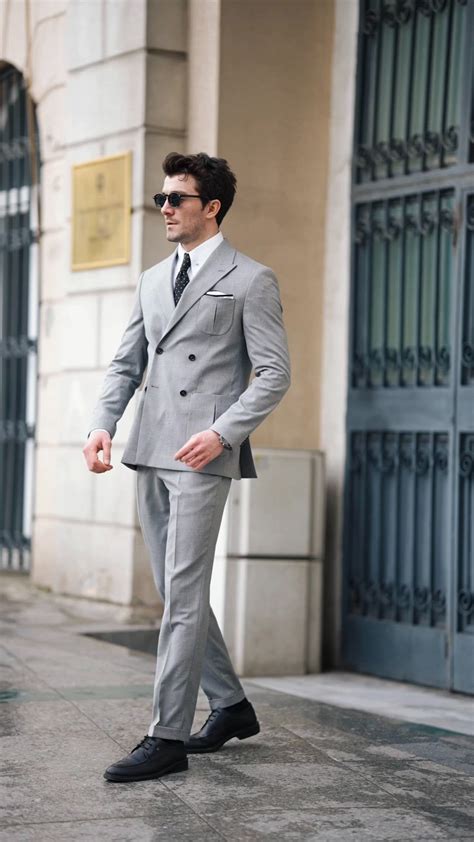 The manufacturer explains how every molott piece is crafted for quality 10