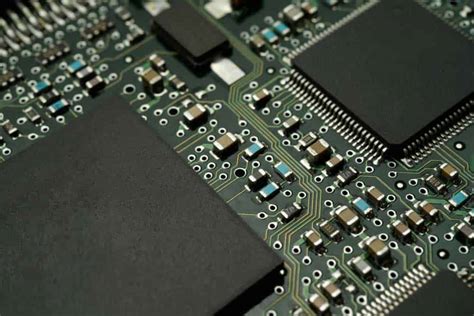 Qfp Vs Qfn Surface Mount Ic Package Comparison