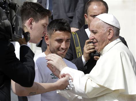 Los Sobrevivientes De La Tragedia Del Chapecoense Visitaron Al Papa