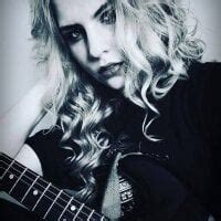 Nurserosie Fully Naked Stripping On Cam For Live Sex Movie Show Crazyamateurporn