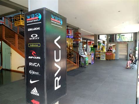 Seminyak Square Shopping Centre Mall In Bali Opening Hours