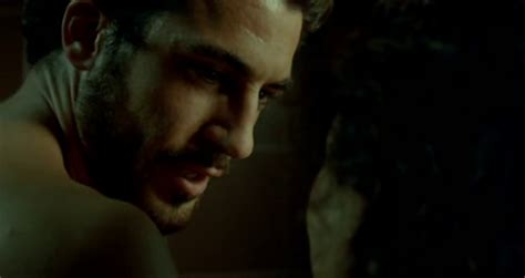 ausCAPS Miguel Ángel Silvestre nude in La distancia