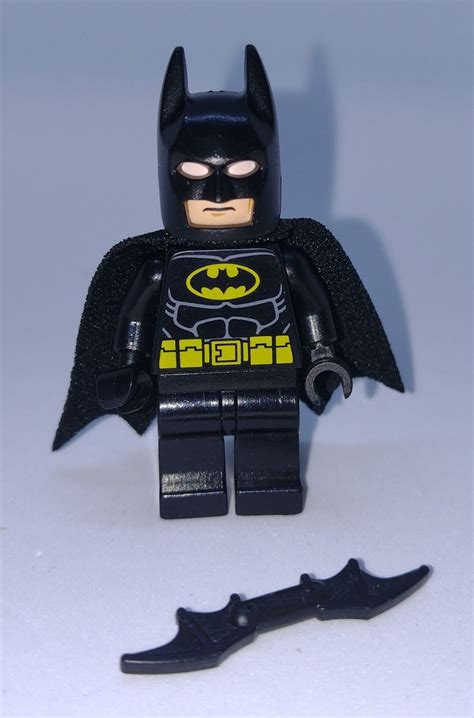 Lego Minifigure Batman Sh016a From Set 76013 Official Lego